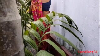 Indian Desi Housewife Fucked Hard With Saree in Outdoor Video